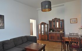 Old Town Sky Apartment